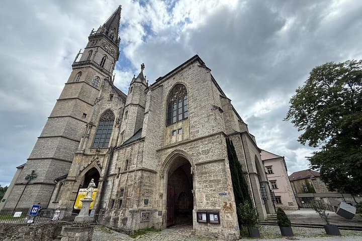 Escape The City Steyr City Walk Tour with Puzzles
