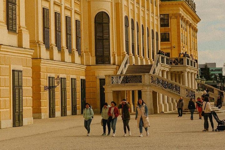 Private Schönbrunn Palace and Gardens Skip-the-Line Tour