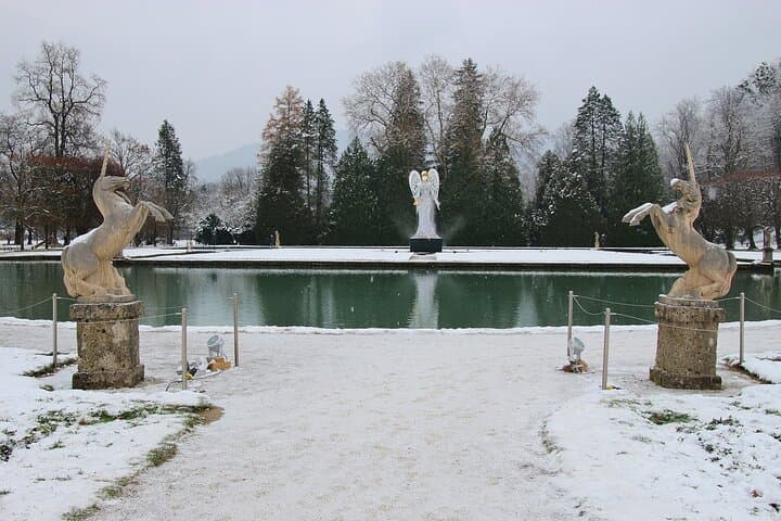 Private Sound of Music Tour by Car in Salzburg and Lakes