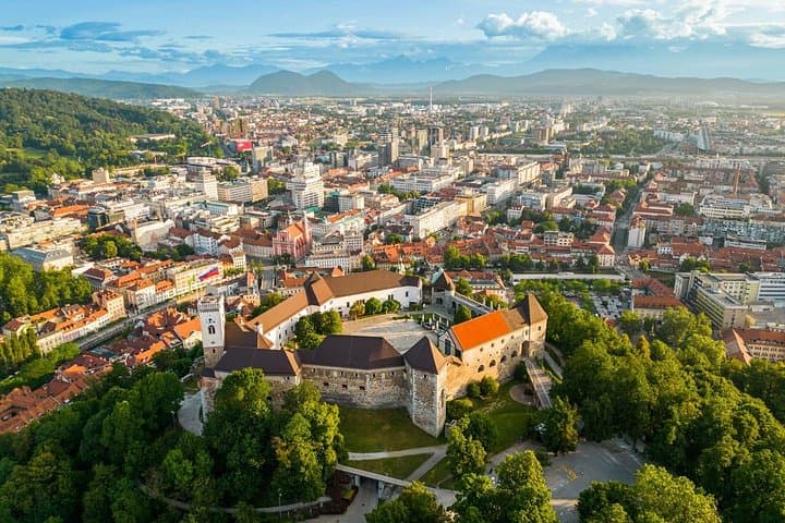 2 Day Private Tour from Vienna to Lake Bled