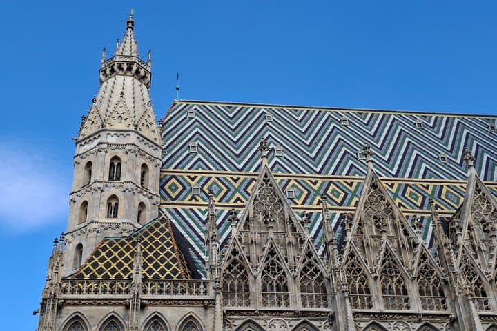 Vienna City Walk 2h: Highlights & Insights (DE/EN)