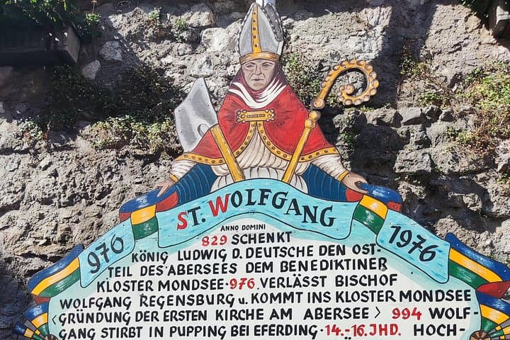 Where Locals Relax: Wolfgangsee & 3 Alpine Villages(Private Tour)