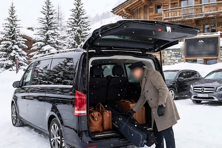 Fixed price private ski transfer Salzburg Airport to Kitzbühel