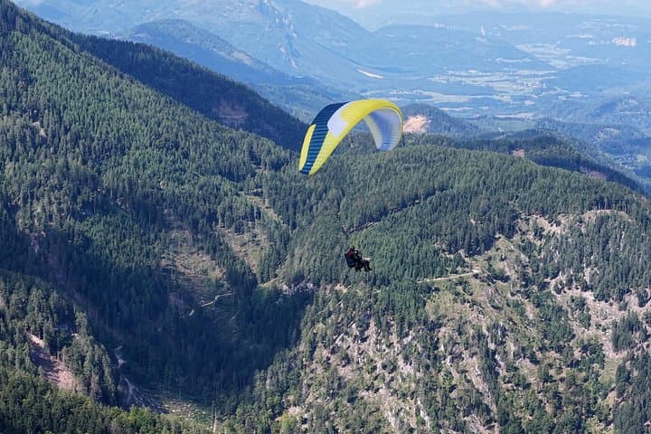Tandem Paragliding Adventure in Carinthia