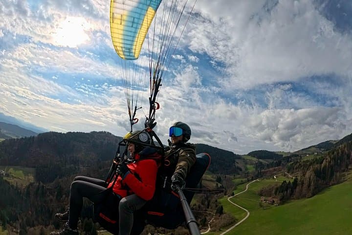 Tandem Paragliding Adventure in Carinthia