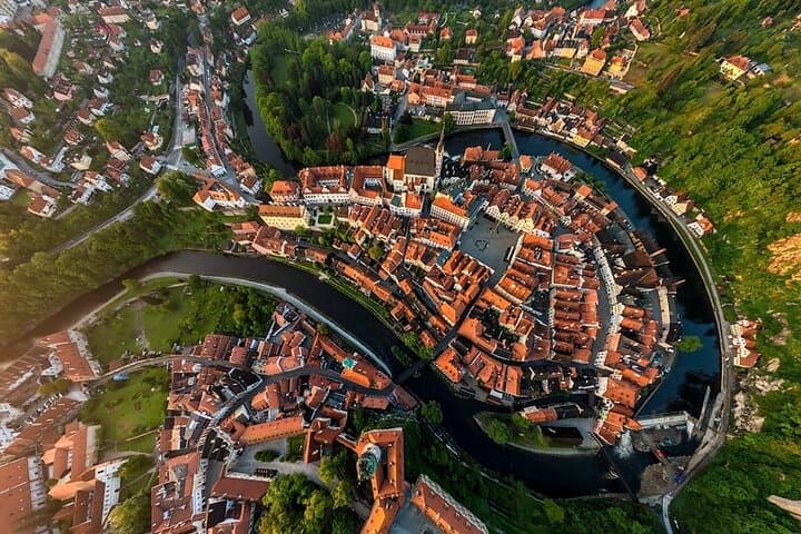 Cesky Krumlov Private Day Tour from Salzburg