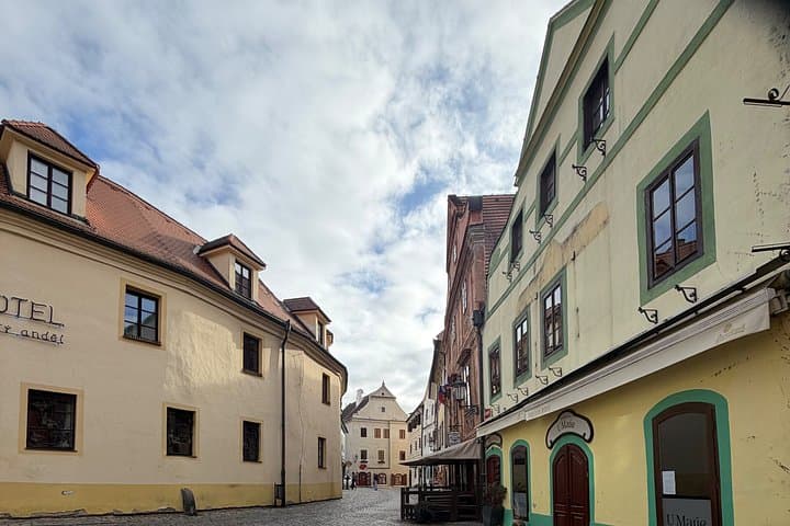 Vienna to Prague private transfer with stop in Cesky Krumlov