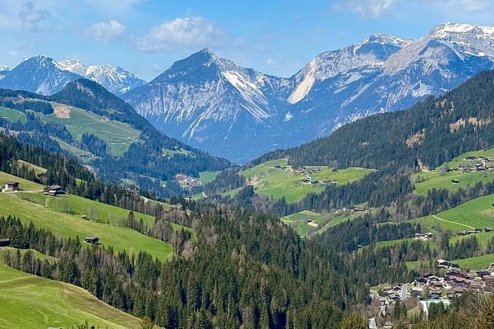 Hidden Gems of Austrian Alp and Castle Tratzberg