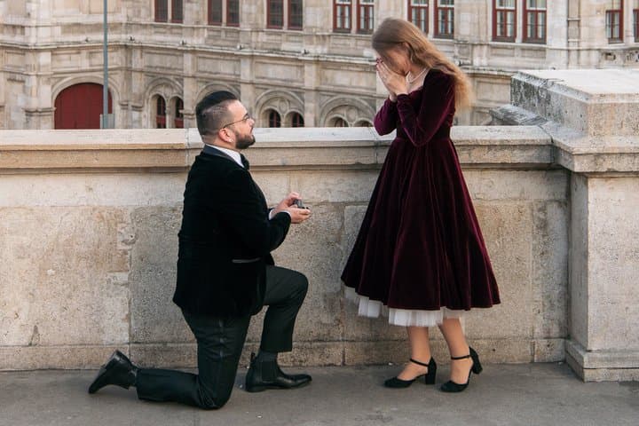 Vienna Photoshoot with a Local Photographer - Private 1 hour