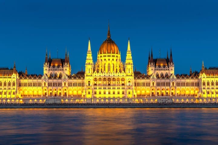 Bratislava Budapest day trip with cruise
