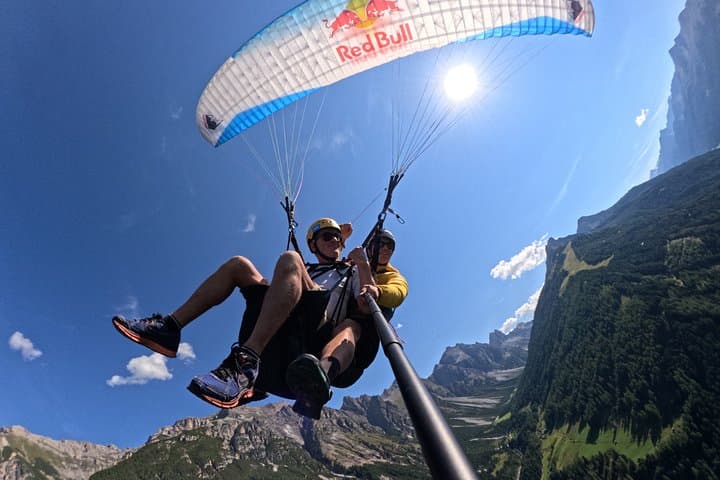 Paragliding Tandem with World Champion, Stubaital