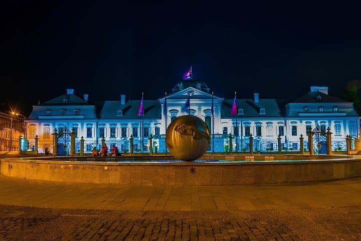 Exclusive Private Budapest & Bratislava Experience from Vienna