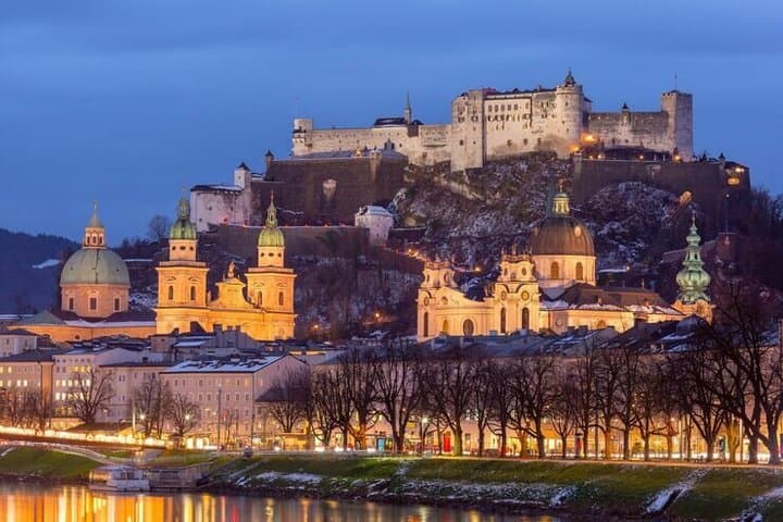 Full Day Tour to Salzburg and Hallstat from Wien with Driverguide