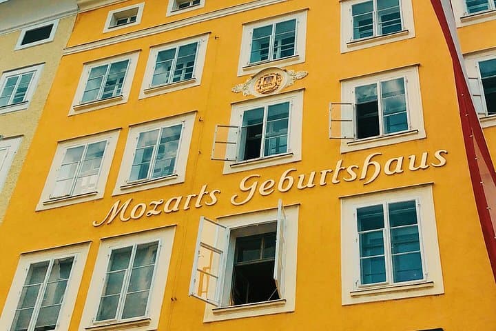 Private Hallstatt Salzburg Day Tour from Vienna