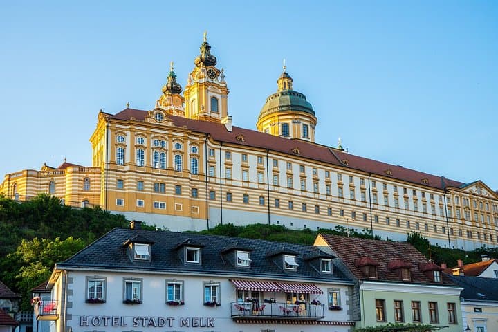 Private Hallstatt Salzburg Day Tour from Vienna