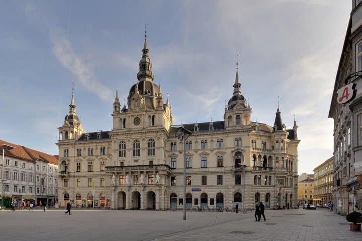 Private daytrip to Graz & Lindt Chocolate Factory