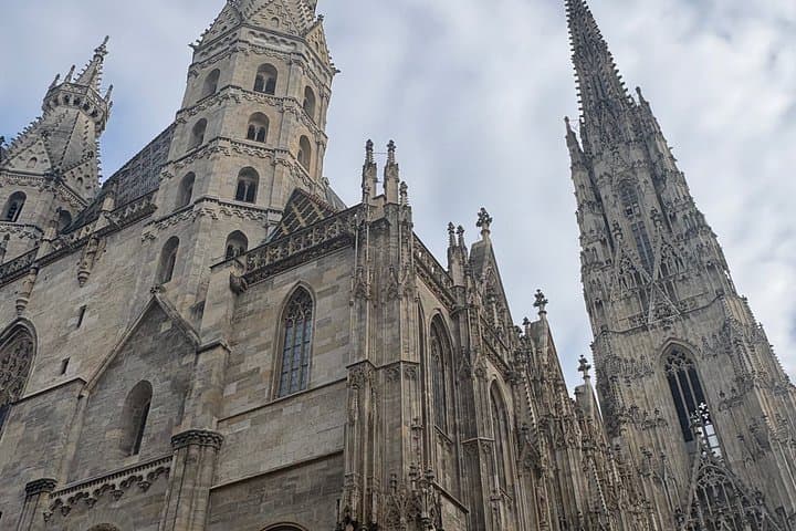 Vienna Self-Guided Scavenger Hunt & Walking Tour: History&Gossip