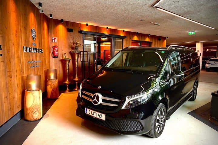 Private transfer from Salzburg to Munich MUC Airport