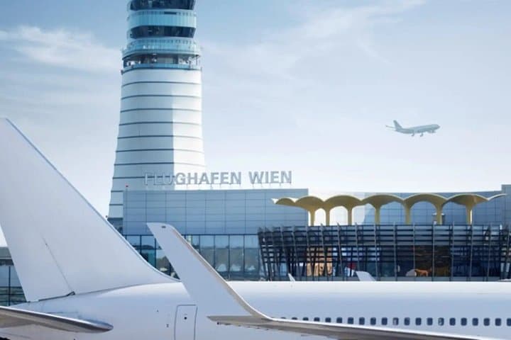 Vienna Private Transfer to Bratislava or Budapest One Way