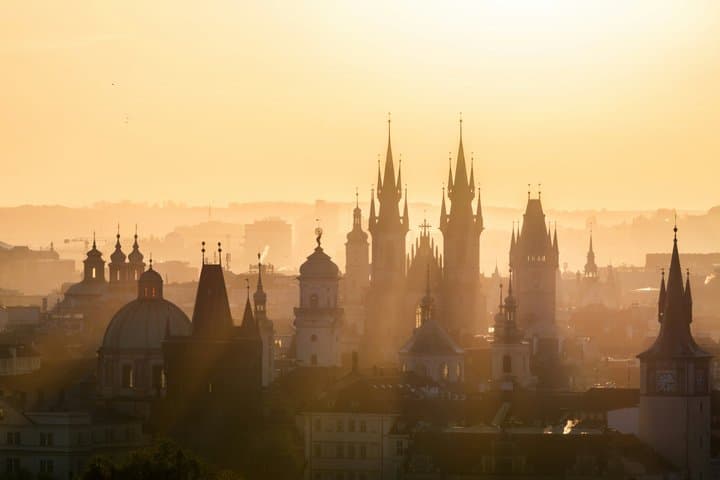 Door to Door transfer from Zell am See to Prague