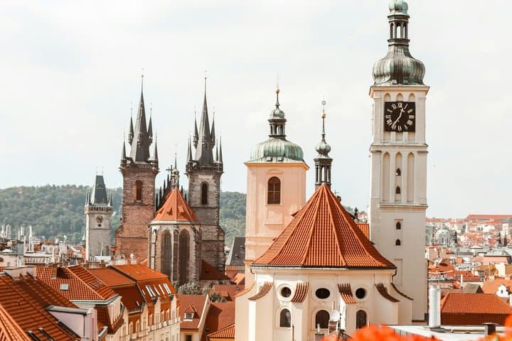 Door to Door transfer from Zell am See to Prague