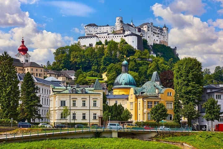 TOP Salzburg : Private guided tour with your mobile