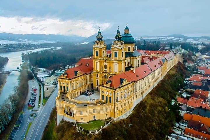 Wachau Valley Boat and Wine Private Day Experience from Vienna