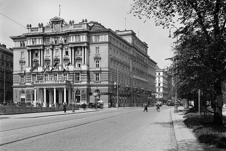 Vienna World War II, Nazi Regime & Hitler Walking Tour