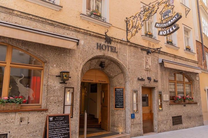 Salzburg Airport Private Transfer to or from City Center