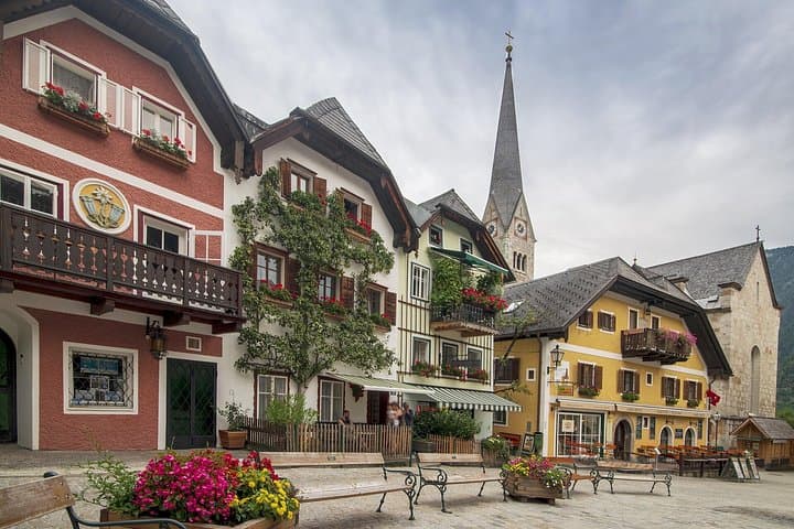 Hallstatt Tour with St Gilgen to St Wolfgang Boat Cruise + Ticket