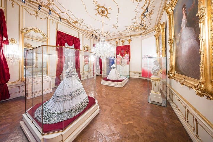 Sisi Pass with Schönbrunn Castle Sisi and Furniture Museum