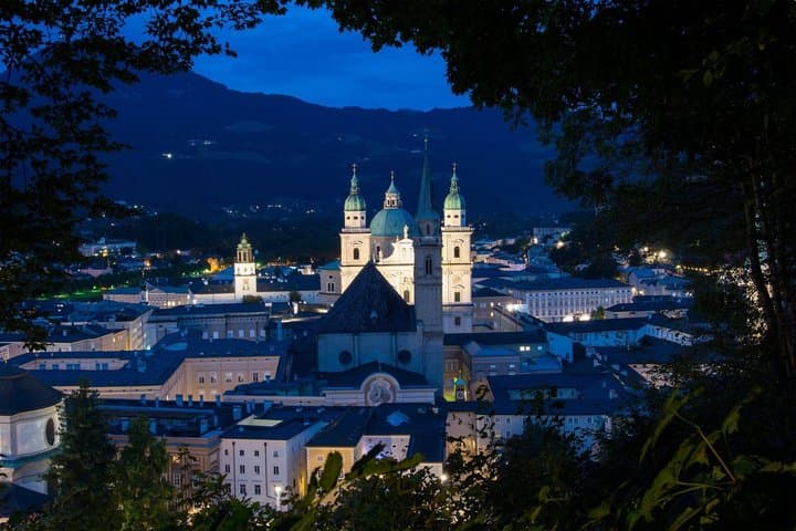 Private Transfer from Salzburg to Munich