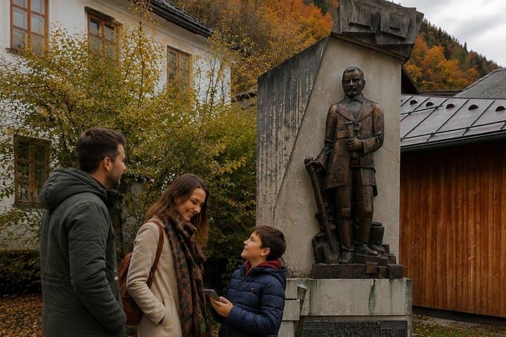 Hallstatt Scavenger Hunt & Highlights Self-Guided Walking Tour