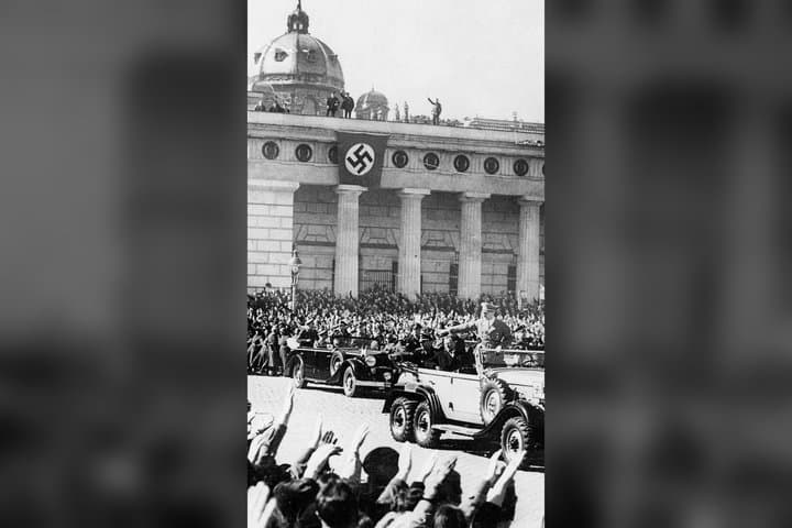 Historical Hitler Self Guided Walking Tour and Audio Guide