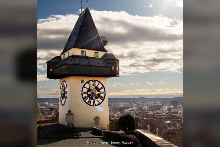 Graz Schlossberg and Old Town - Audio Guide and Self Guided Tour