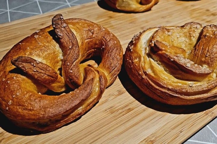 Apple Strudel & Salzburg Prezel Cooking Class Experience & Lunch