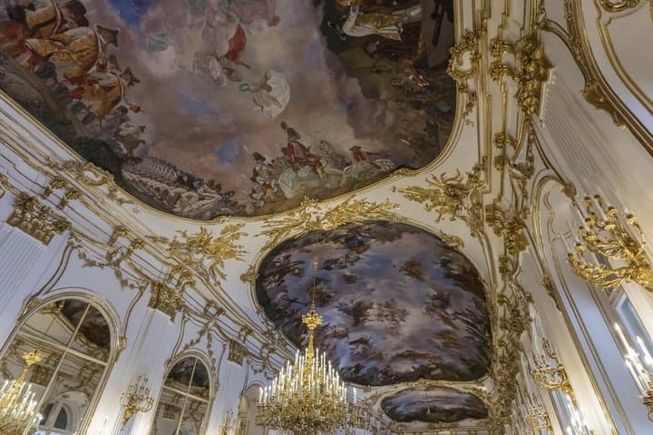 Vienna Schönbrunn Palace 22 Room Skip the Line Guided Tour