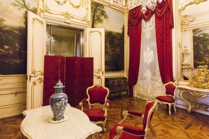 Vienna Schönbrunn Palace 22 Room Skip the Line Guided Tour