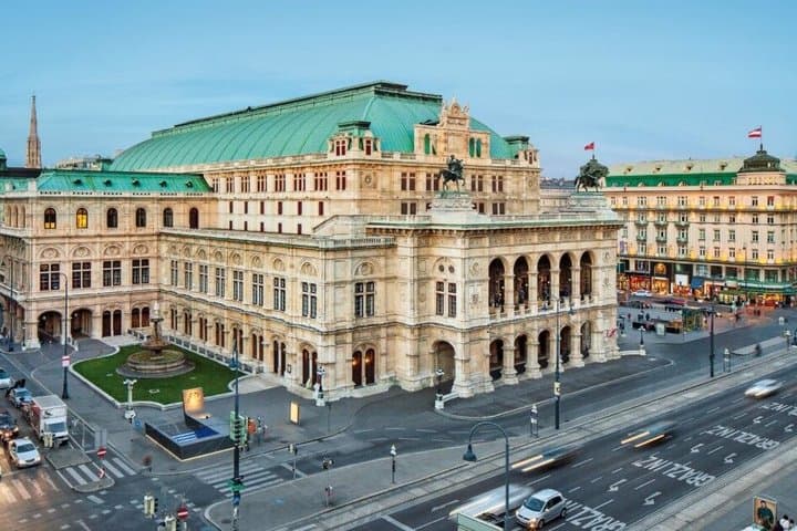 Half Day Private Daytrip of Vienna