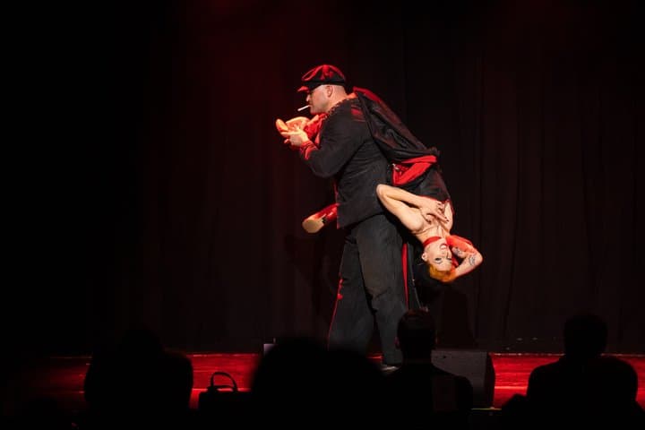Burlesque Ohlala Dinner Show