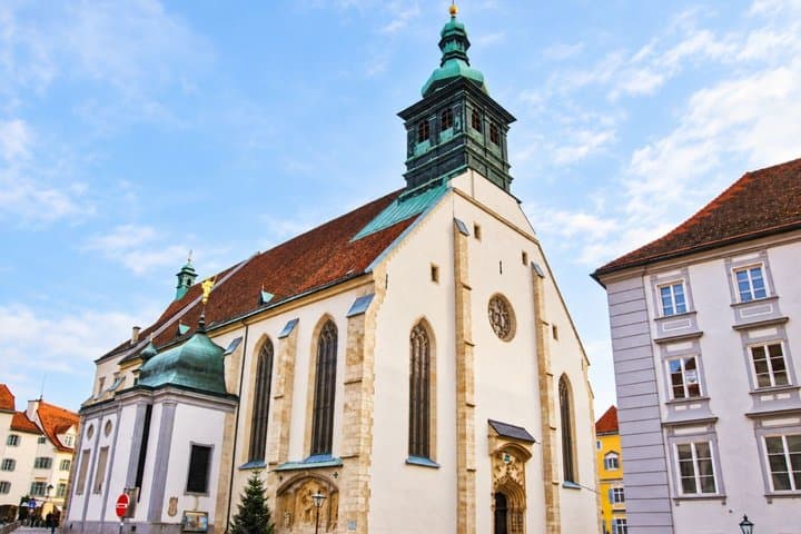 Graz Scavenger Hunt and Highlights Self Guided Walking Tour