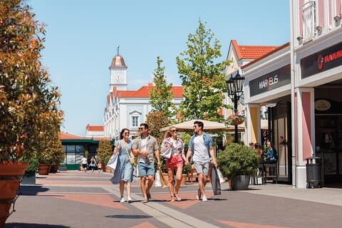 Designer Outlet Parndorf Return Shuttle Bus from Vienna