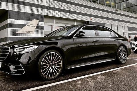 Vienna City Business Private Transfer to Vienna Airport Schwechat