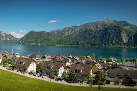 Full Private Day Trip from Vienna to Salzburg and Lakes Region
