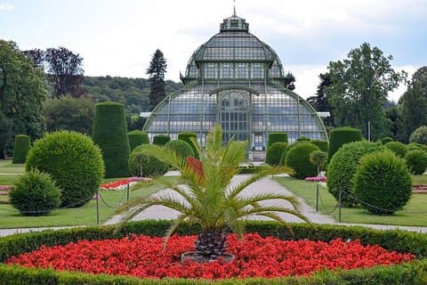 Schoenbrunn Palace Private Walking Tour in Vienna