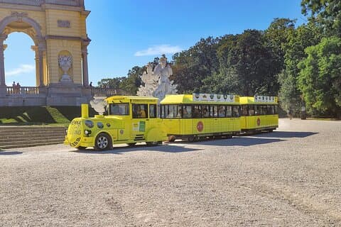 Panoramabahn Schoenbrunn