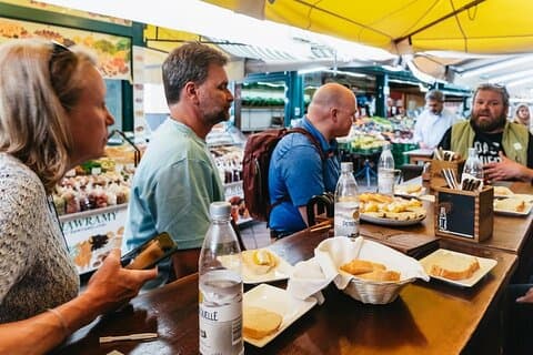 Tour guide Michael & Italian antipasti