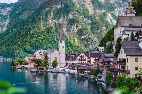 Hallstatt Day Trip from Vienna & Melk Stop in 20 Guide Languages