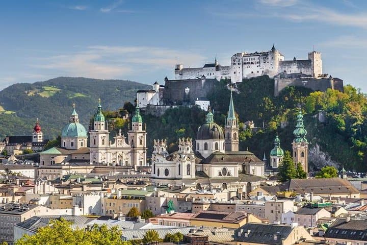Reach Salzburg city stress-free