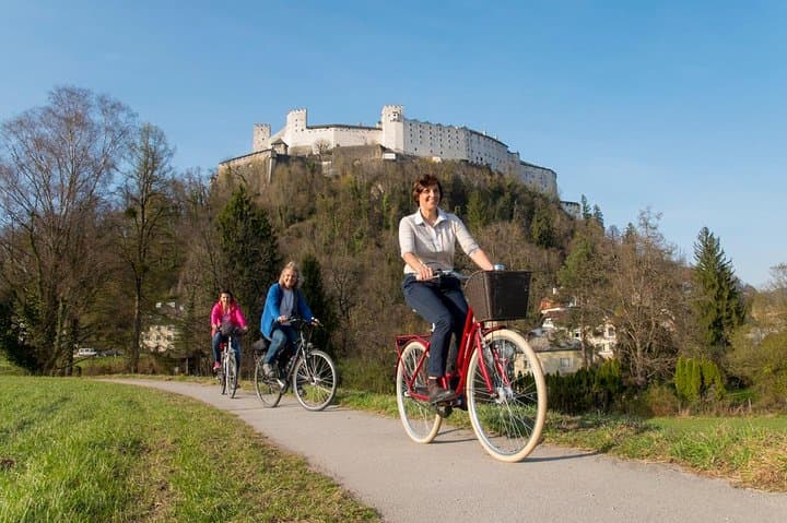 Discover Salzburg by bike: Fun and informative